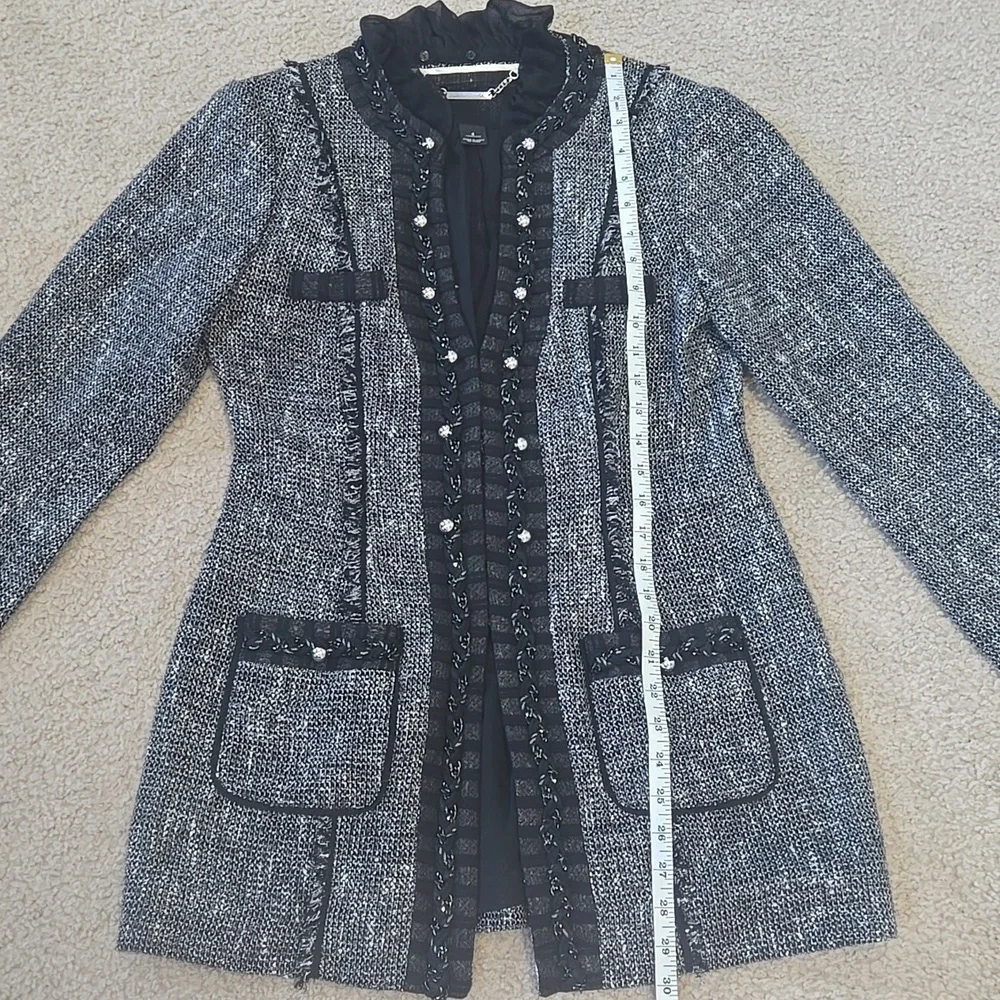 White House Black Market Black And White Tweed Ruffled Collar Lady JacketSize 4 - Picture 12 of 16